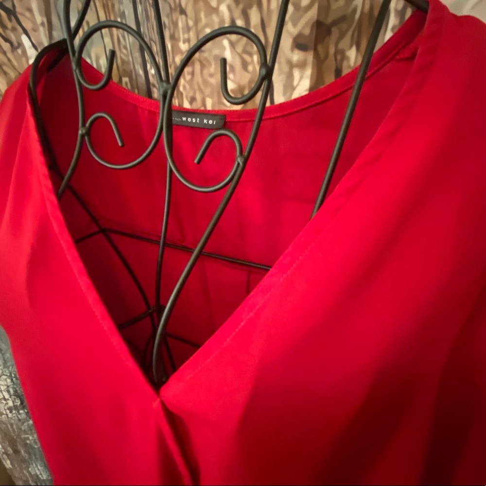 NWOT Boutique Blouse - Picture 2 of 3